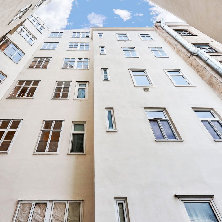 Quellenstraße, 1100